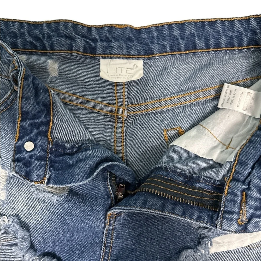 Frayed Hem Blue Denim Shorts